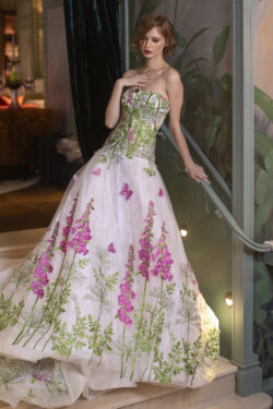 Nardos floral dress.