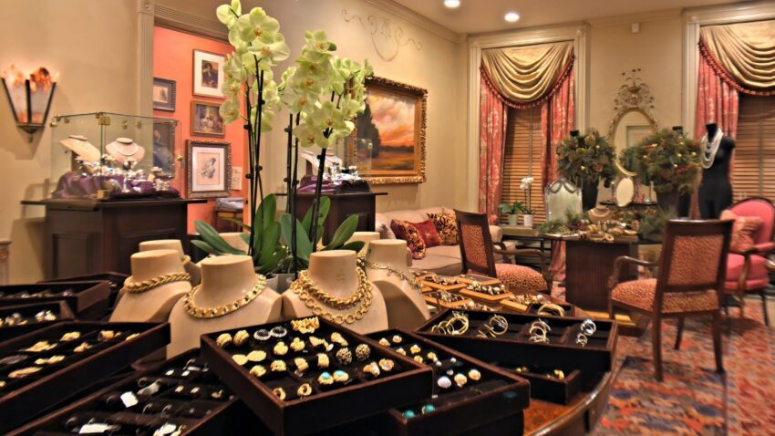 Camilla Dietz Bergeron salon with jewelry displayed