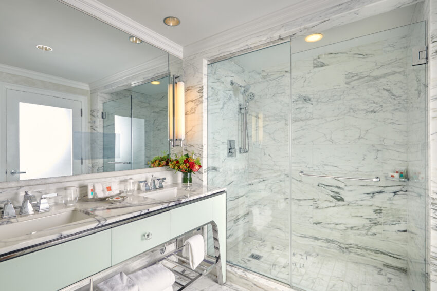 Grand Executive Suite Bathroom