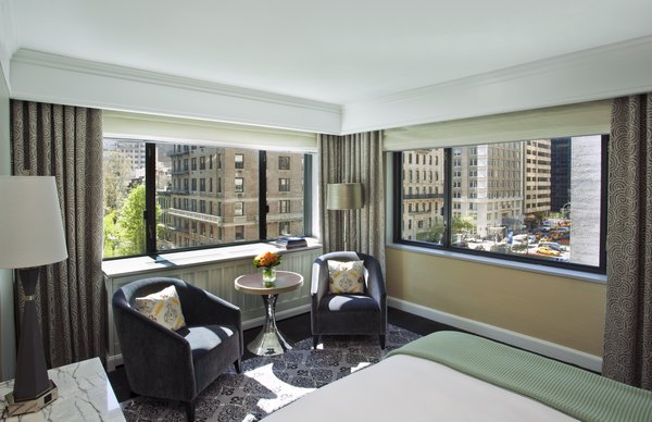 Lowes Regency New York Hotel Park Avenue Suite bedroom