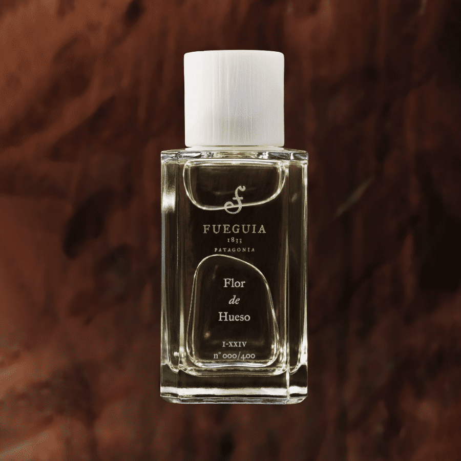 Perfume bottle labeled "Flor de Hueso".