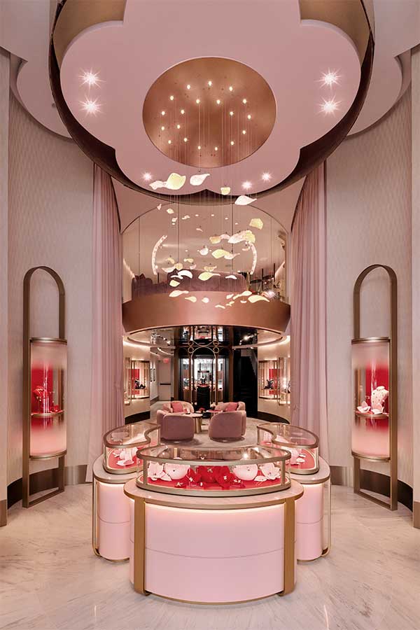 Pasquale Bruni Madison ave interiors chandelier and jewelry display