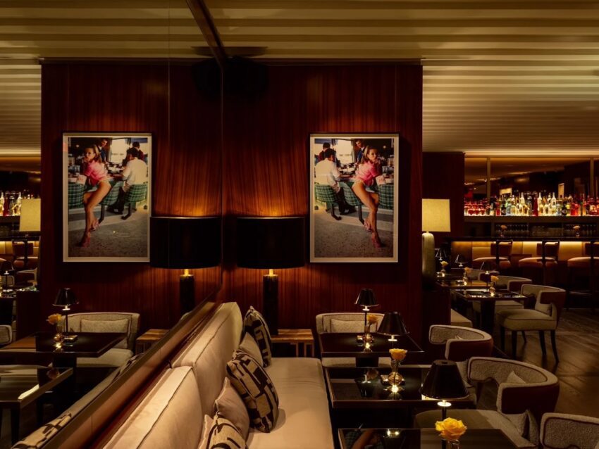 sitting area inside Casa Tua madison avenue